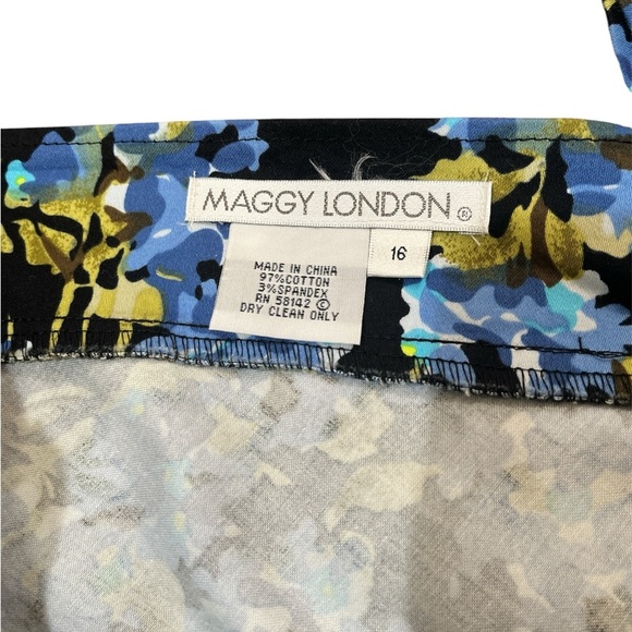 Maggy London Black and Blue Sheath Dress with Flutter Sleeves - Picture 5 of 5